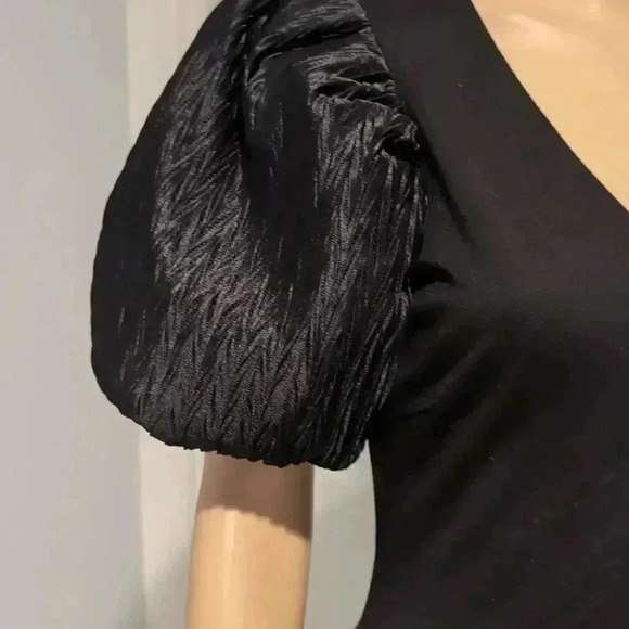 Lulu's dress - Picture 3 of 6